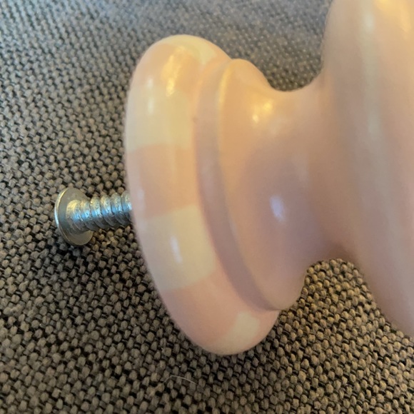 Beautiful hand painted knobs -12 - Picture 3 of 4